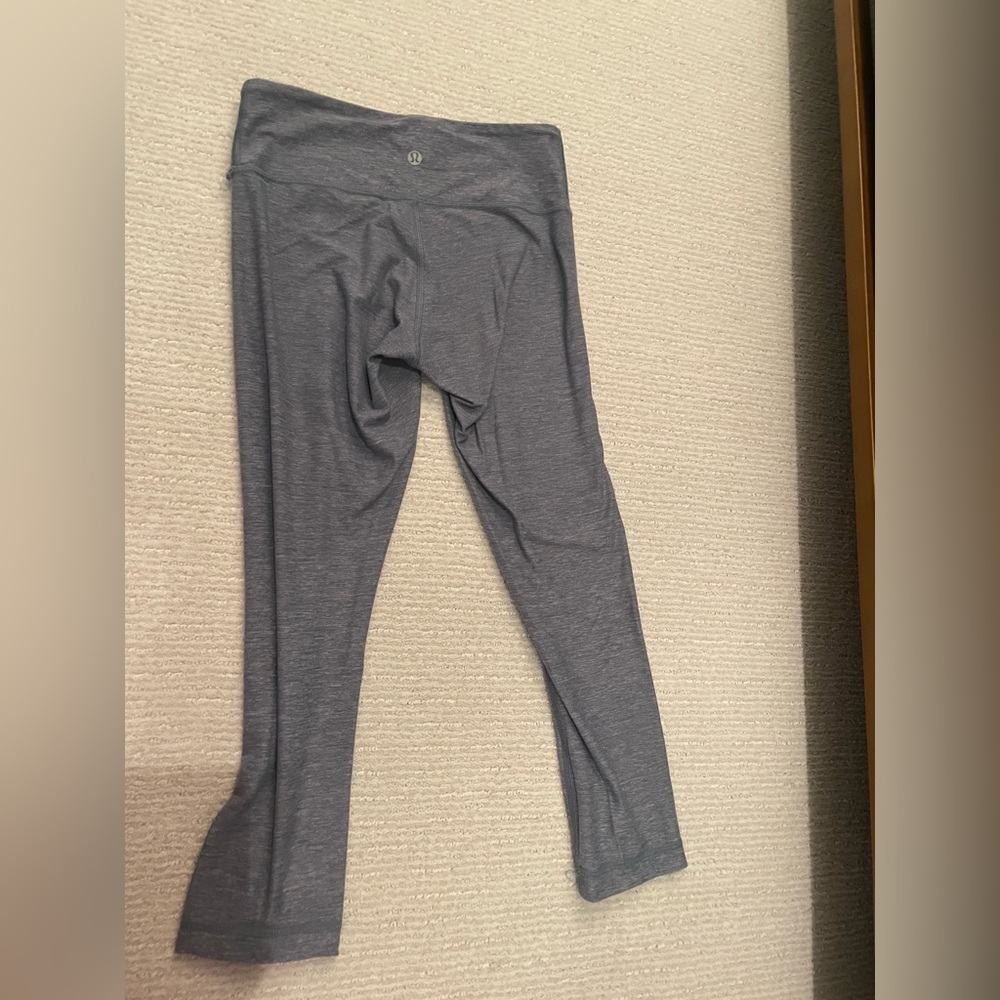 lululemon Align™ Mid-Rise Crop 21" in light blue/grey size 4